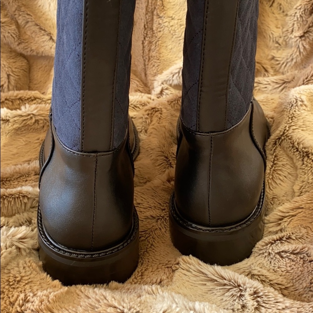 🎁 “VS QUILTED BLUE SUEDE BOOTS” 🎁 - Picture 7 of 11